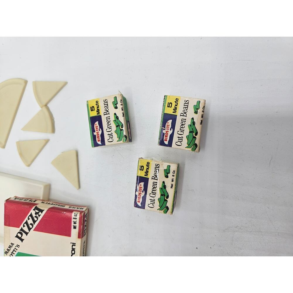 Vintage Lot Marx Sindy Accessories Food Drink Pizza Forzen Food Meat Cans - Picture 11 of 12